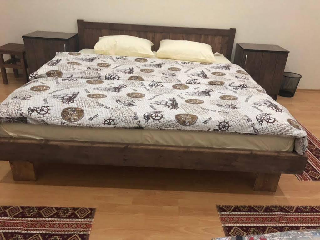 Capital Hostel บากู ภายนอก รูปภาพ