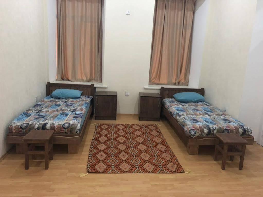 Capital Hostel บากู ภายนอก รูปภาพ